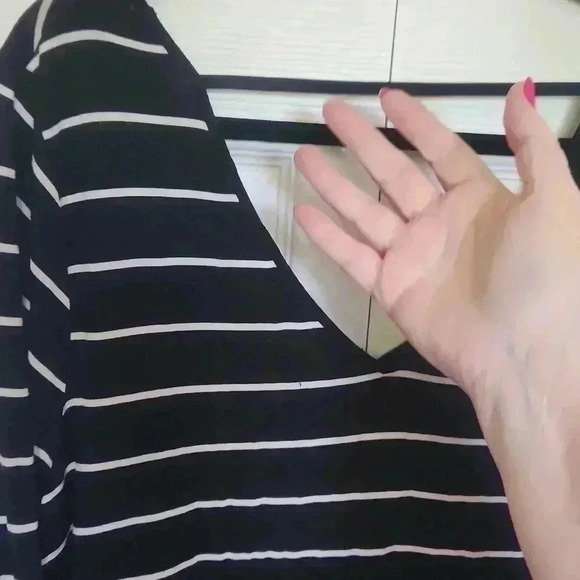 Michel Studio Lace Trim V-Neck Striped Tshirt -  Size 2X - Picture 9 of 9